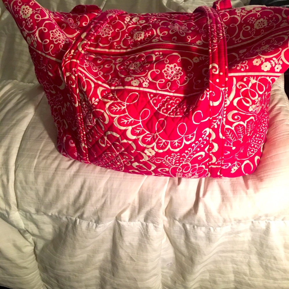 Vera Bradley travel bag, pink and white!